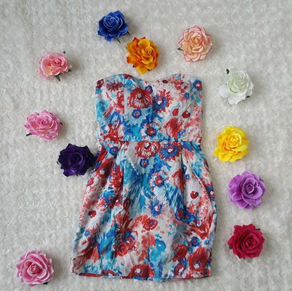 Strapless dress